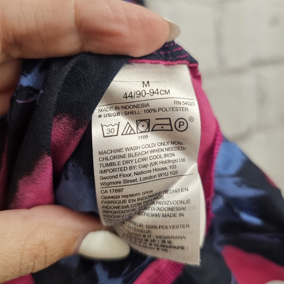 Banana Republic Top Womens Medium Floral Pink Blue Art Bold Pleated Ruffle - Picture 15 of 15